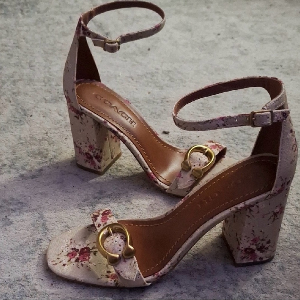 COACH Maya Floral Block Heel-New